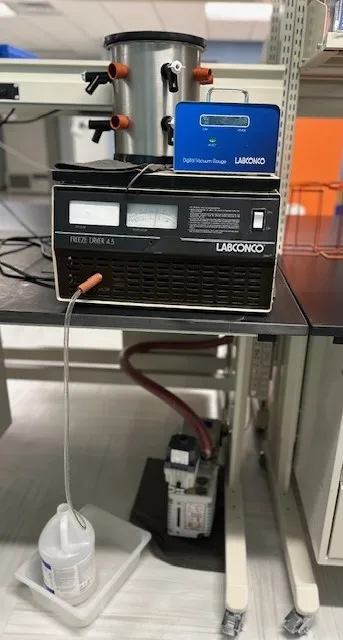 Labconco 4.5L Freeze Dryer M#77500 - Still in lab
