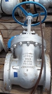 POWELL 6" 300 FLANGED RAISED FACE GLOBE VALVE WCB 6-300 WCB (WELD ABLE CARBON BODY)