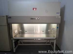 NuAire NU 425-600 Biological Safety Cabinet