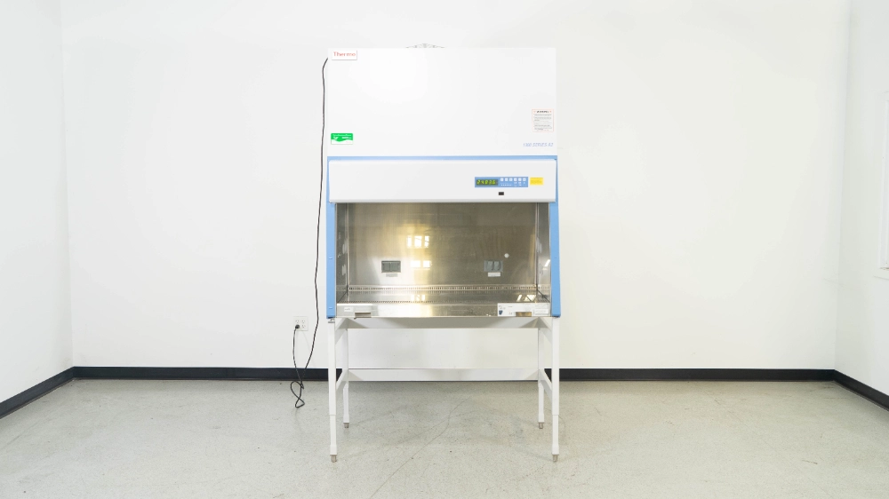 Thermo 1300 Series A2 4' BioSafety Cabinet