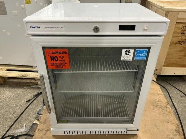 PHCbi TSU-4RW-N6 Glass Door Lab Refrigerator