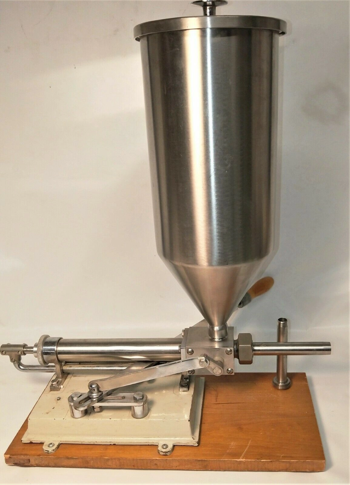 Manual Clay Extruder with 10L Hopper