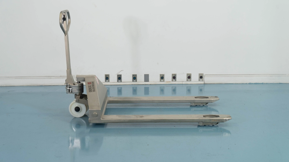 Schneider Robusto 2300 Stainless Steel Pallet Jack for Glatt Tote