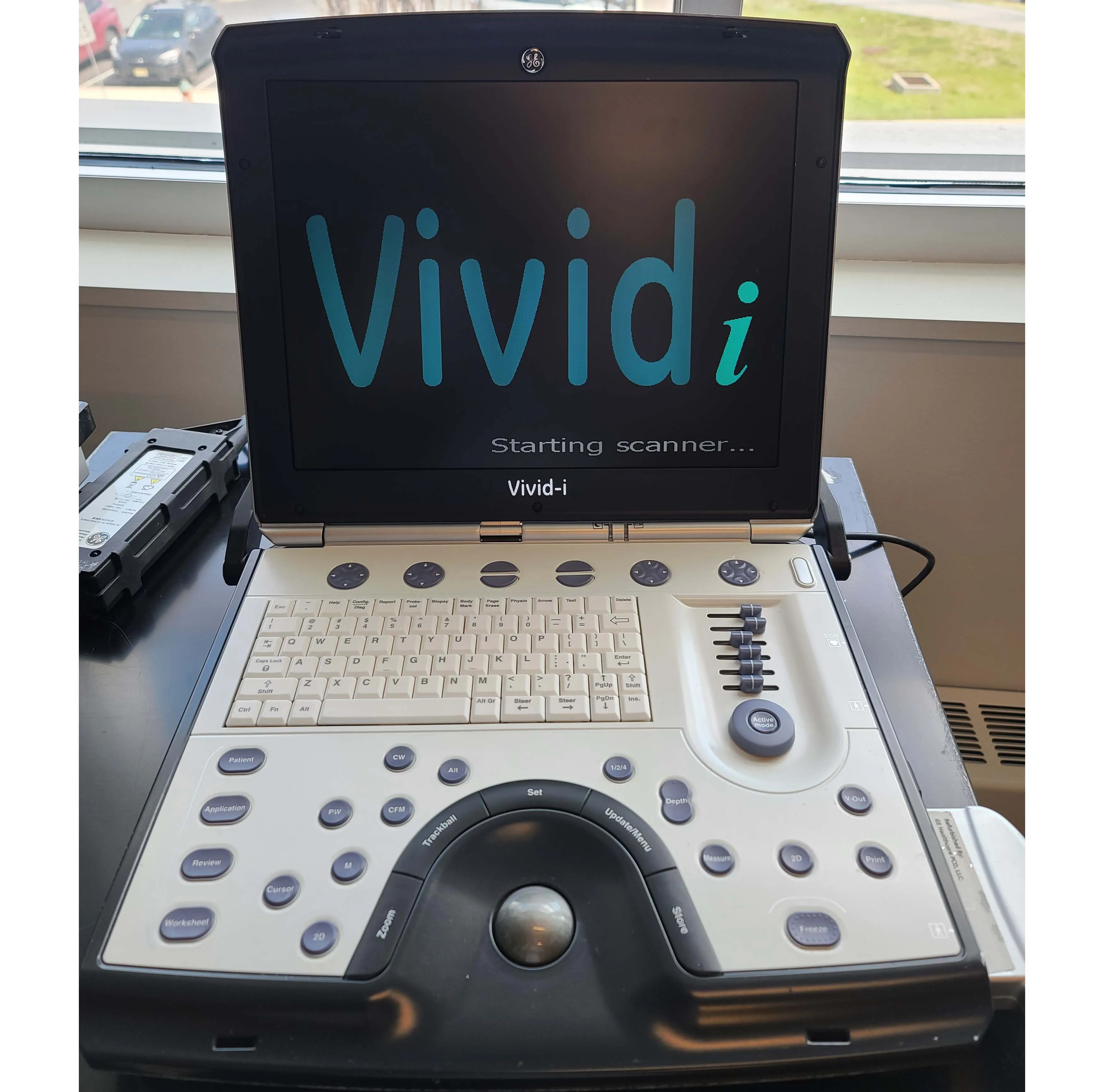 GE Vivid i Portable Ultrasound Machine w/ 3Sc-RS Transducer All Options Unlocked
