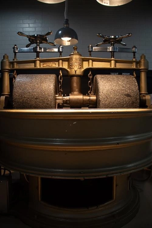 Main Image