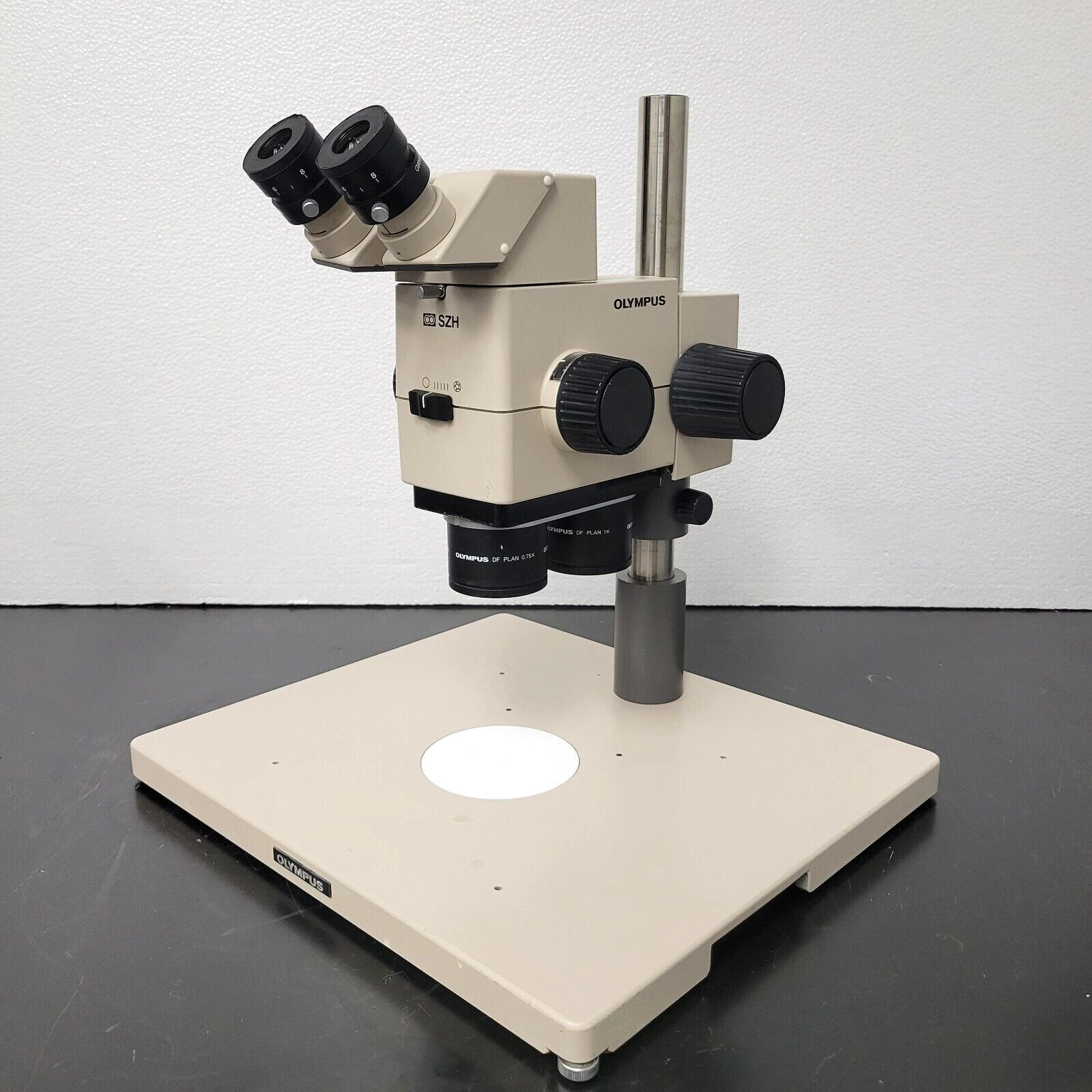 Olympus Stereo Microscope SZH with Dual Nosepiece and Gooseneck Illumination