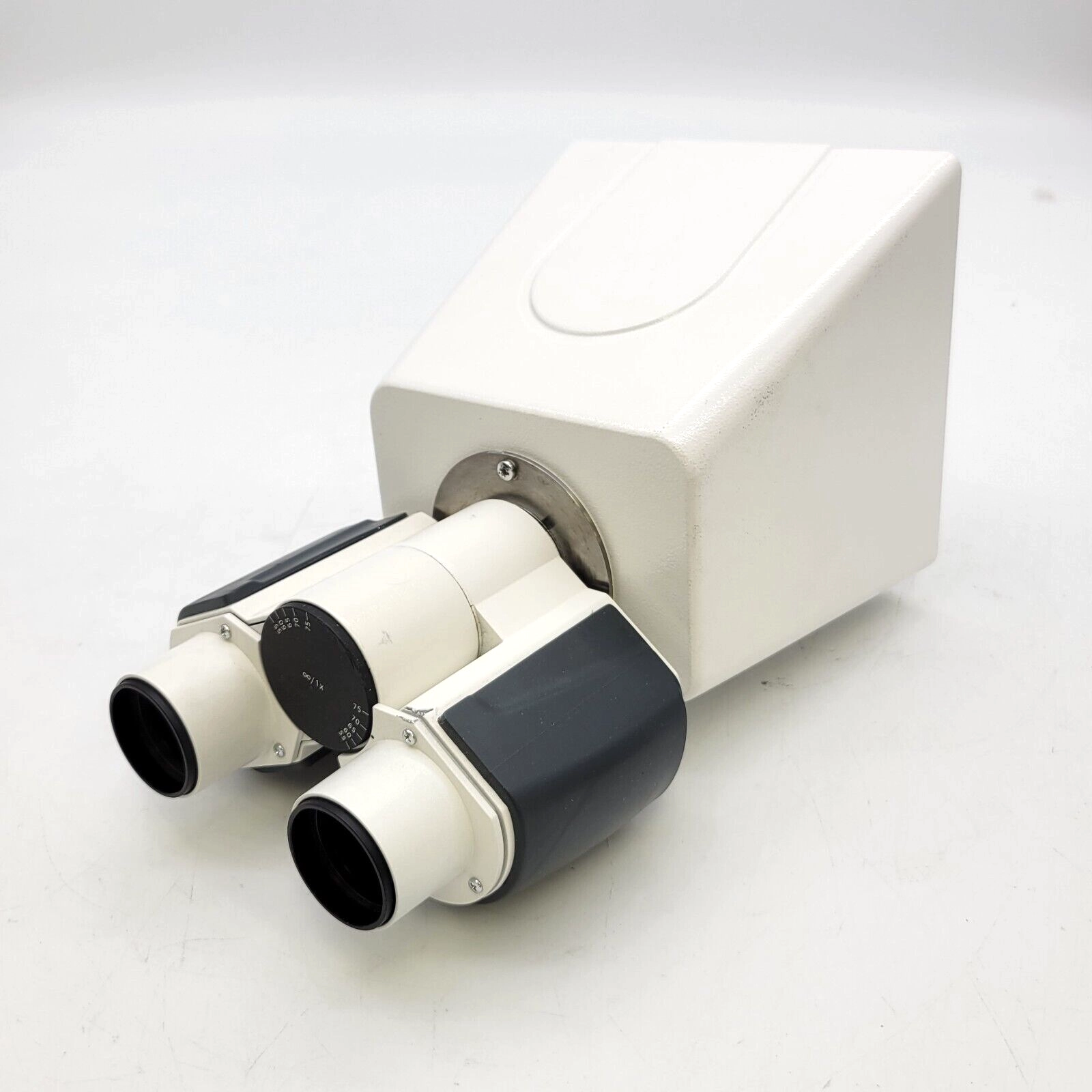 Zeiss Microscope Binocular Head Tube 45&deg;/23 with Manual Shutter 425537-0000