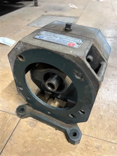 Grove Gear Speed Reducer model LMQ-06, .08 Input HP, Ratio 06 to 1, 1750...