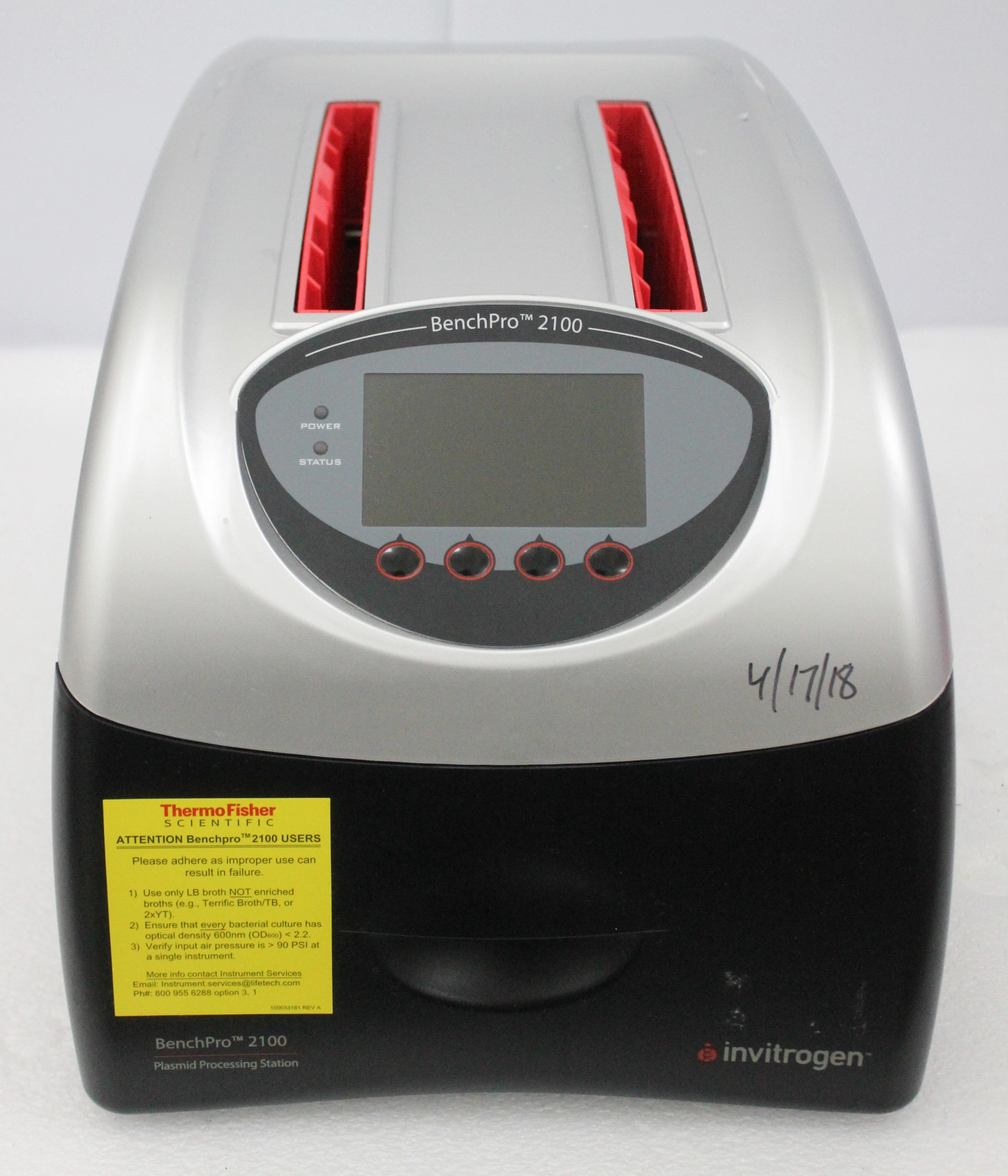 Invitrogen BenchPro 2100 Plasmid Purification System DNA Purification Unit - Used - 3371481