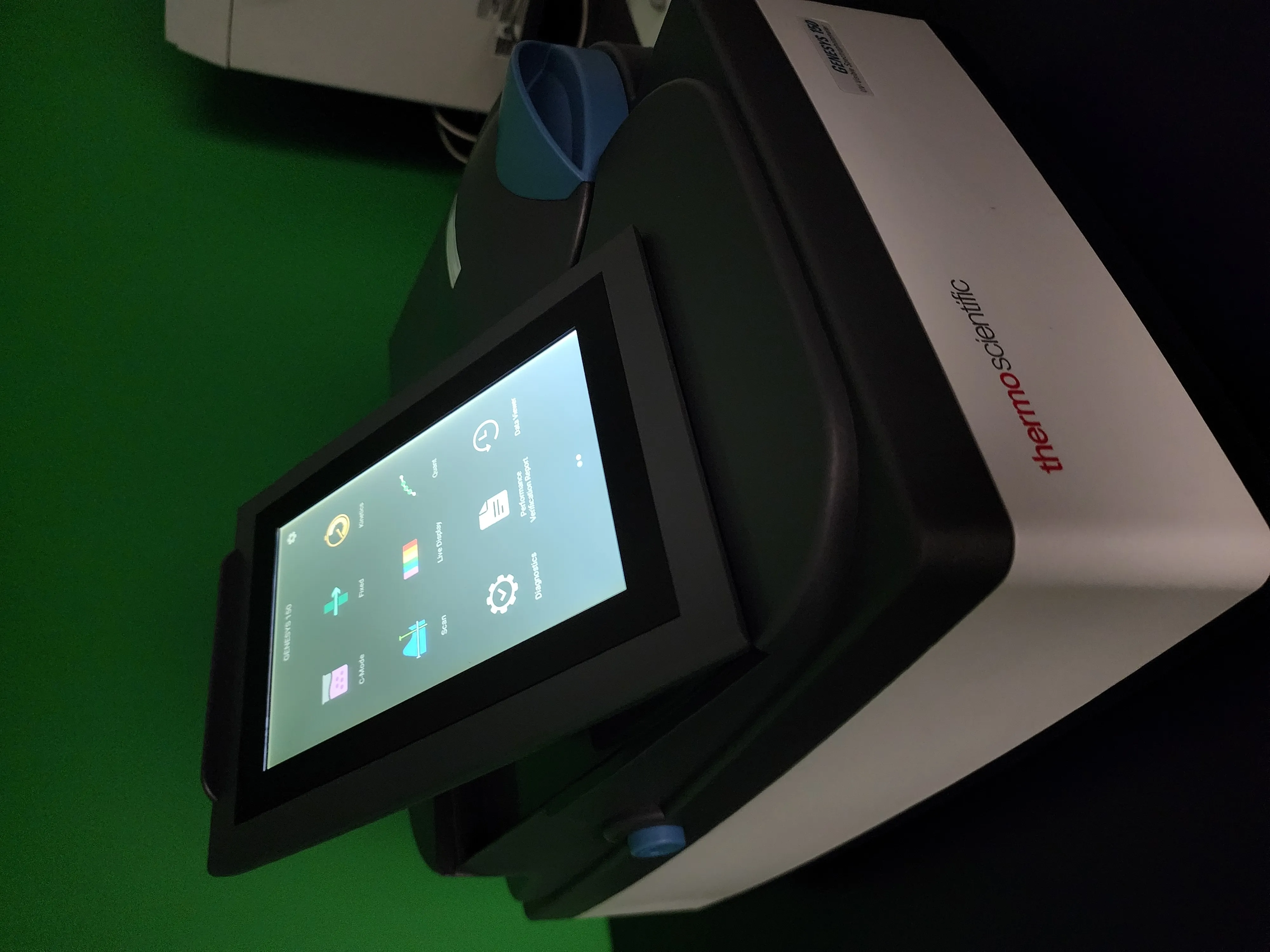 GENESYS™ 150 Vis/UVVis Spectrophotometer