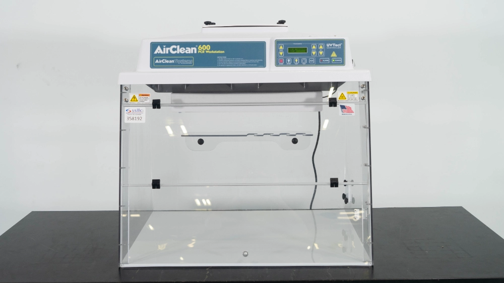 AirClean 3' 600 PCR Workstation