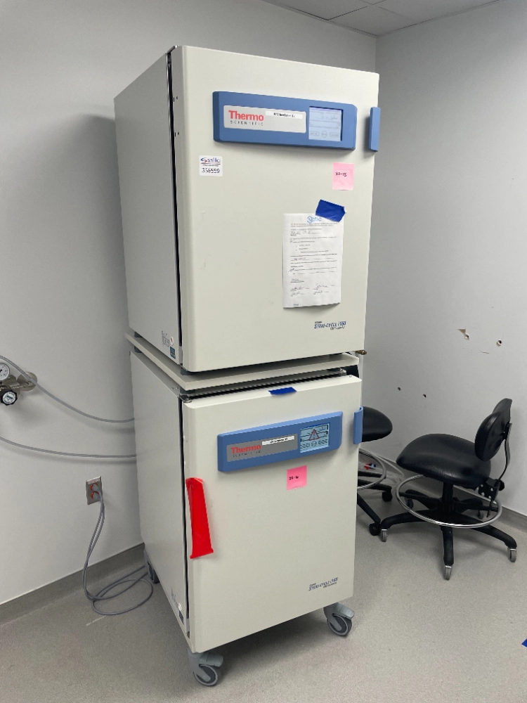 Thermo Forma SteriCycle i160 Double Stack CO2 Incubator