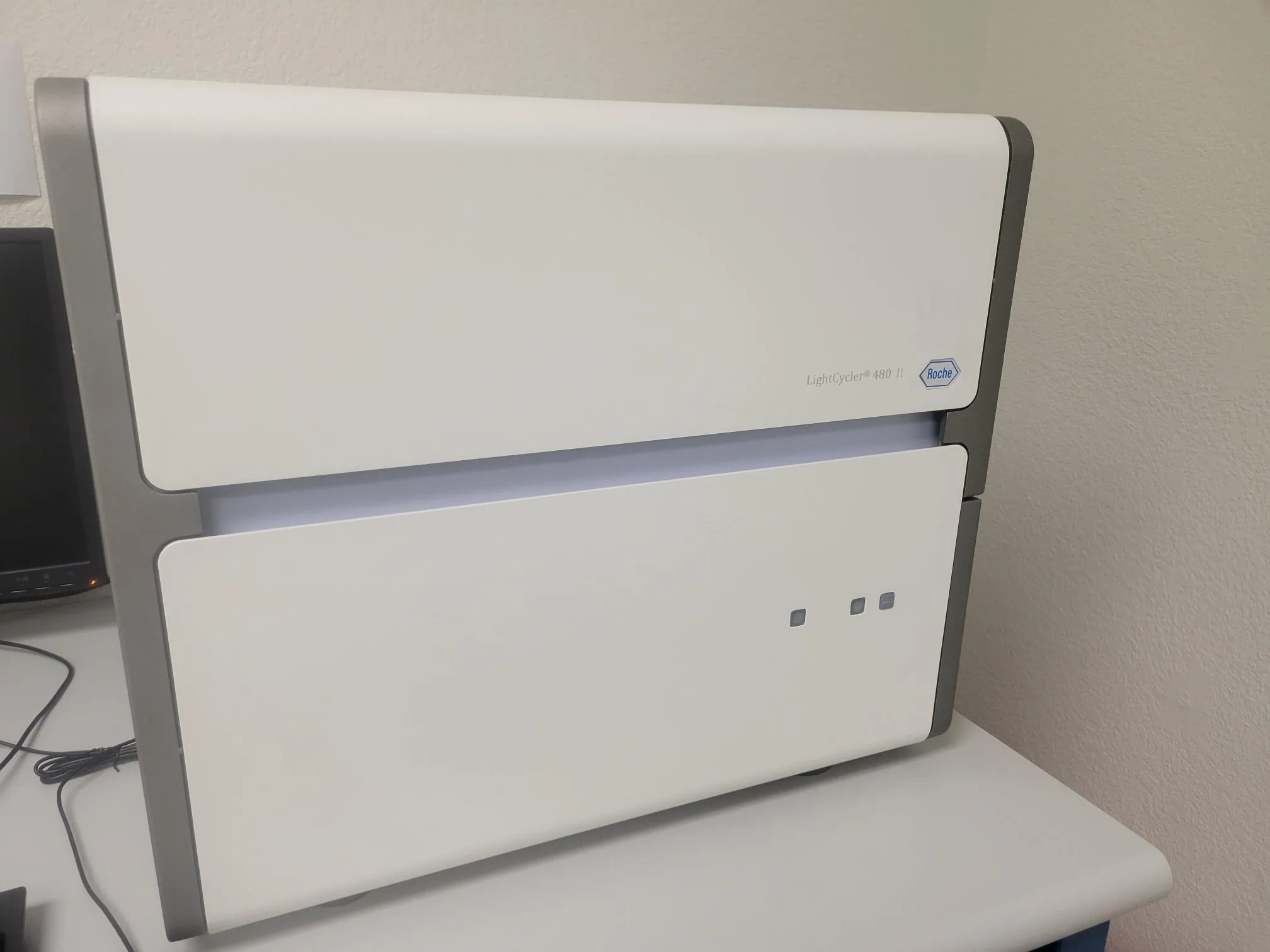 Roche LightCycler 480 II RT-PCR: used; well-maintained by manufacturer; very good condition
