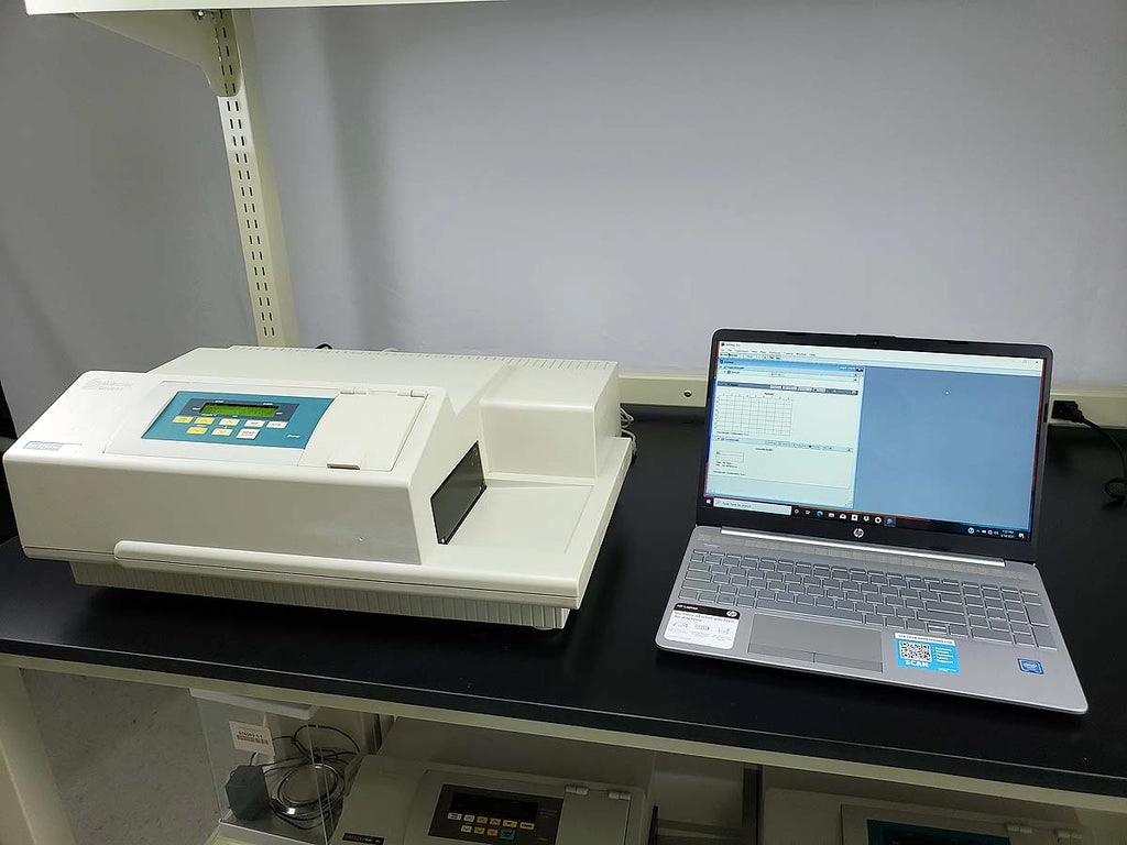 Molecular Devices SpectraMax Plus 384 microplate reader with laptop and warranty (Pre-owned)