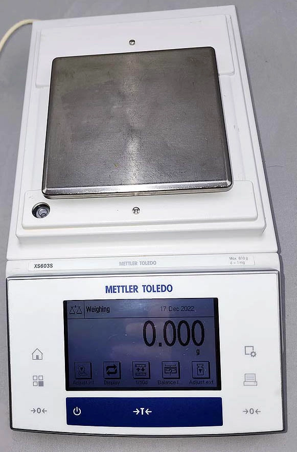 Mettler Toledo XS603S toploading balance (610g x 1mg) (Pre-owned)