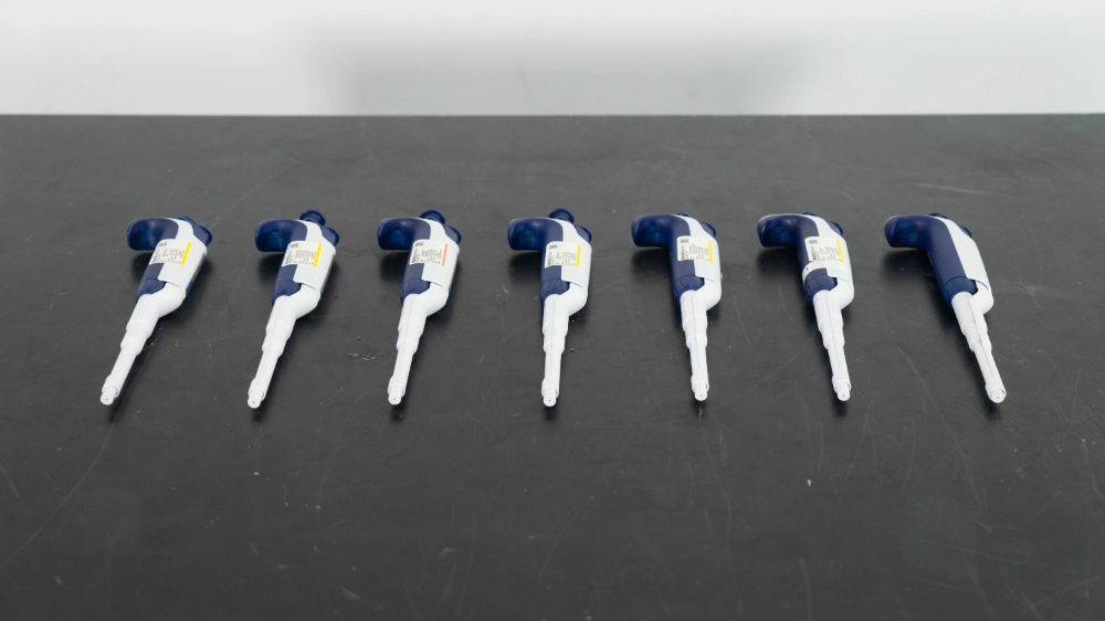 Rainin PipetLite XLS 1000ul Single Channel Pipettes Quantity 7