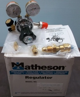 MATHESON TRI-GAS REGULATOR MODEL: 18H-590PE, NO: 14244537-1-1, REGULATOR ASSY 2400 N-AIR-AR, FITTING