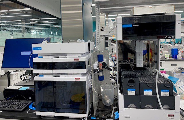 Agilent 1260 Infinity II HPLC System