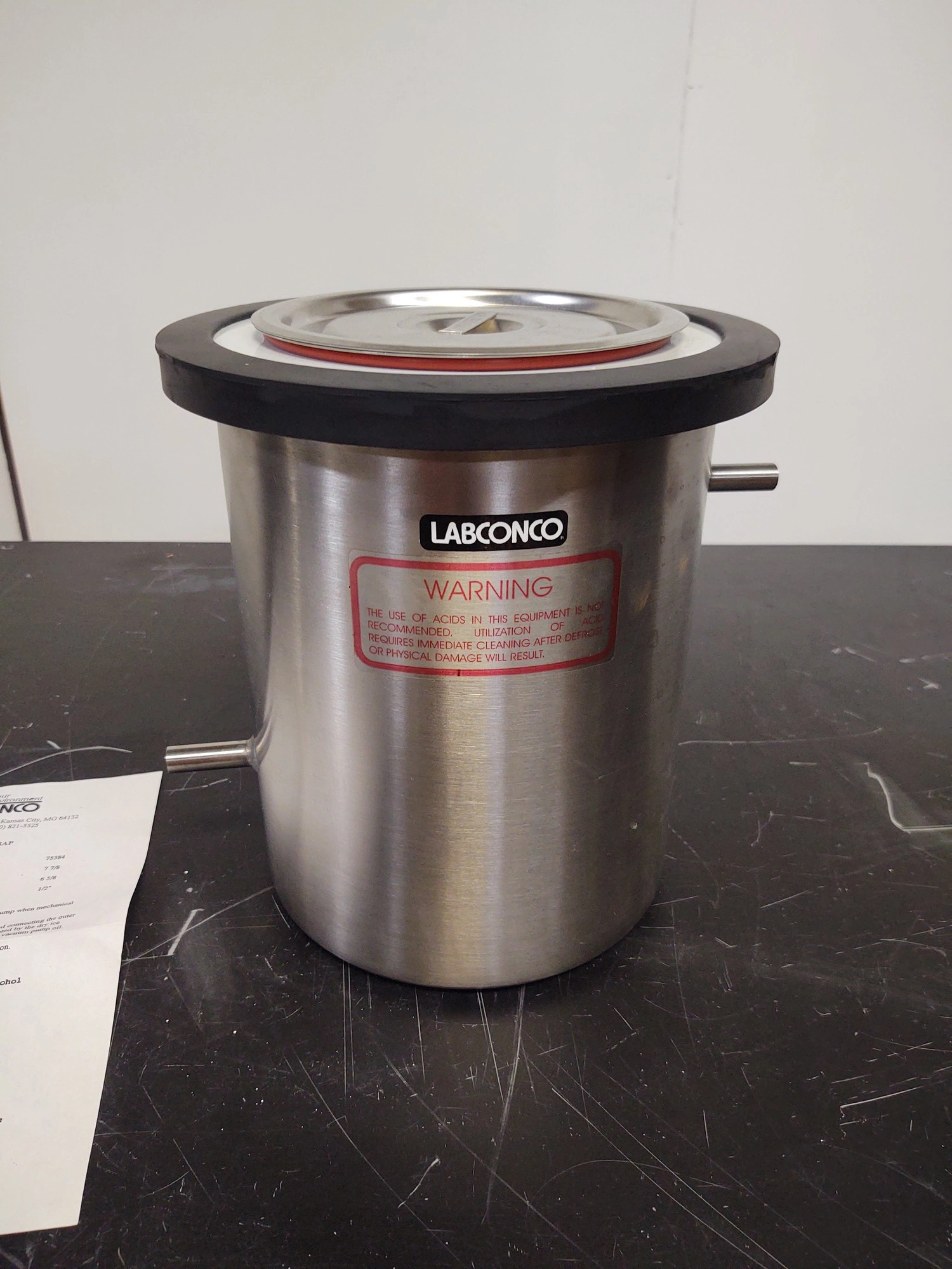 Labconco  7538200 Secondary Vacuum Trap, 2L, 9-3/4" h x 7-7/8" dia. with 1/2" connection