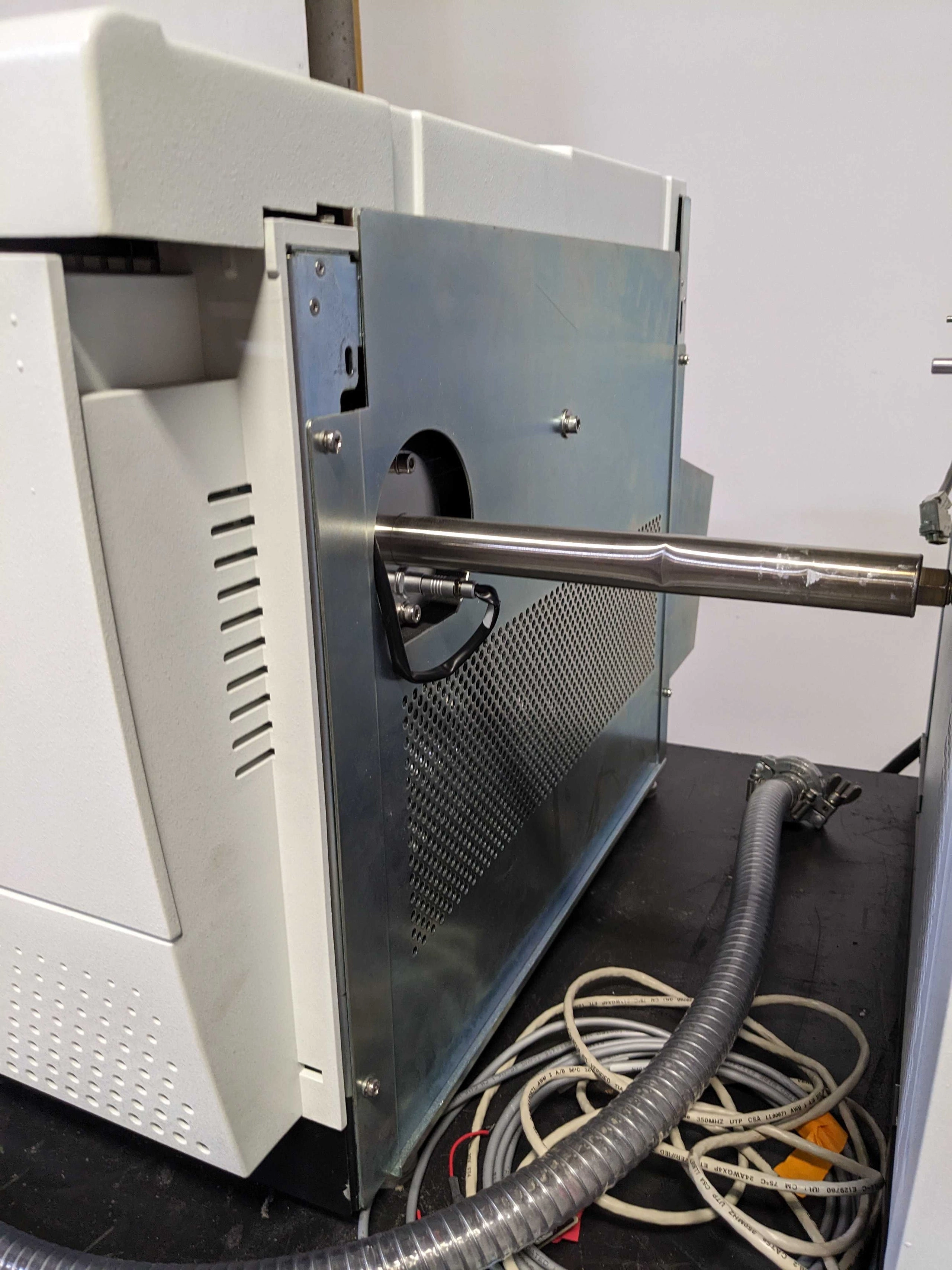 Perkin Elmer GC-MS System: Clarus 680 GC, Clarus SQ 8T MS, Turbomatrix ...