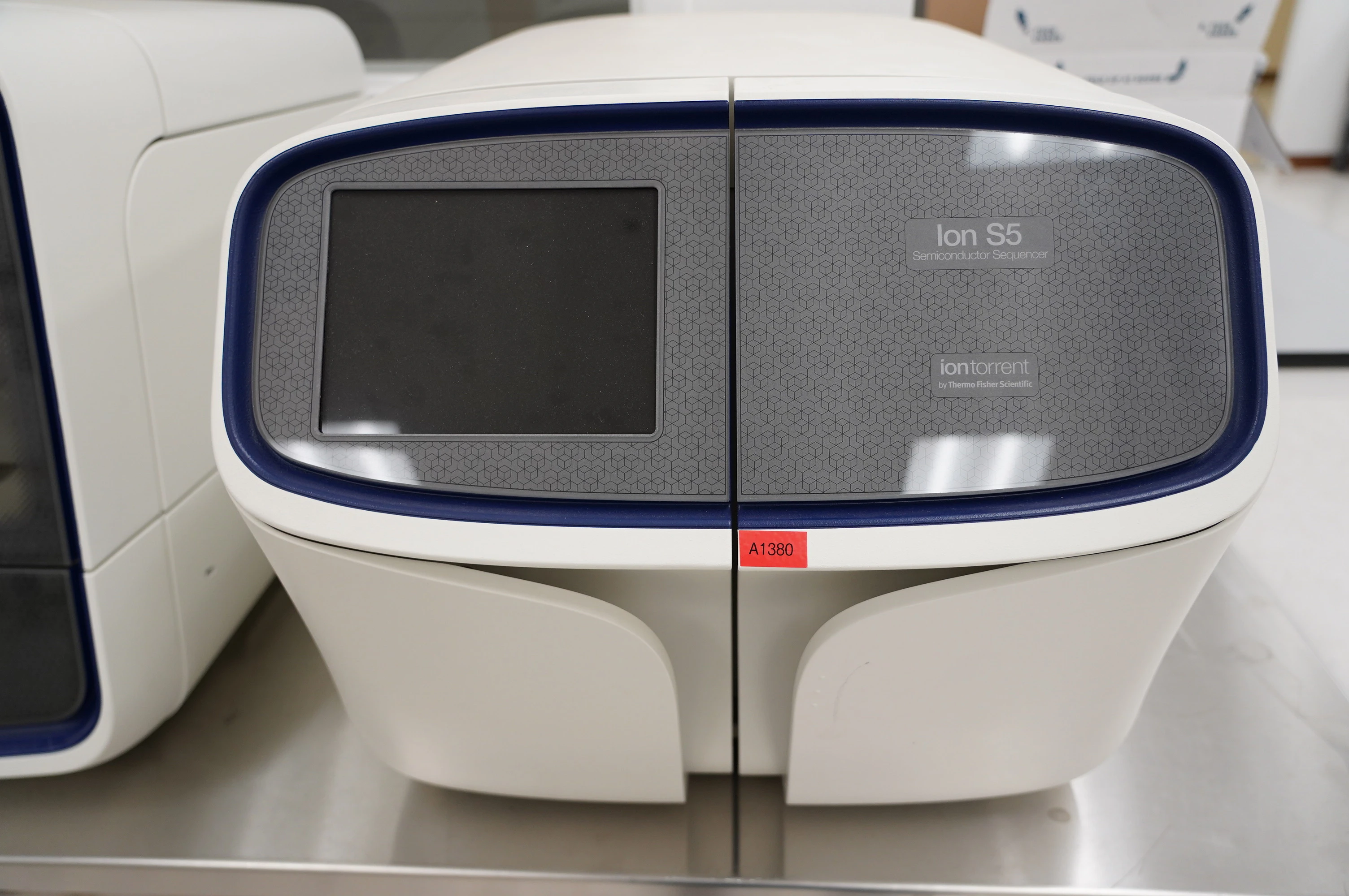 2015 THERMO FISHER SCIENTIFIC ION TORRENT ION S5 RNA/DNA SEQUENCER
