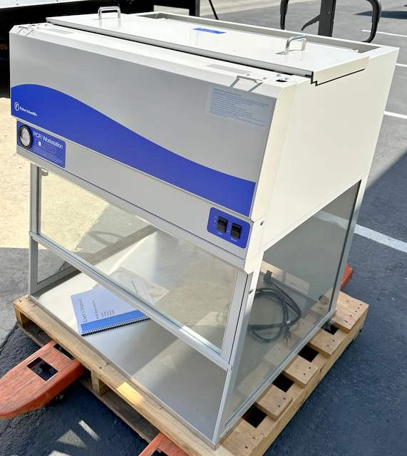 Fisher 3ft. PCR Workstation