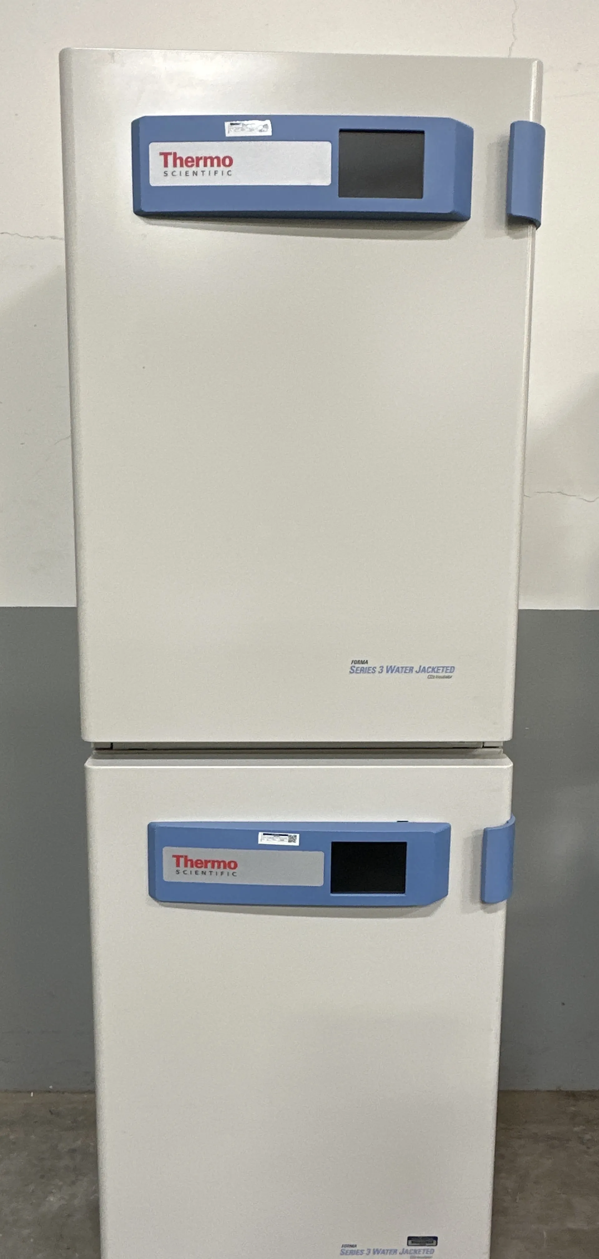 Thermo Scientific Forma Series 3 4120 Dual Stack Water Jacketed CO2 Incubator