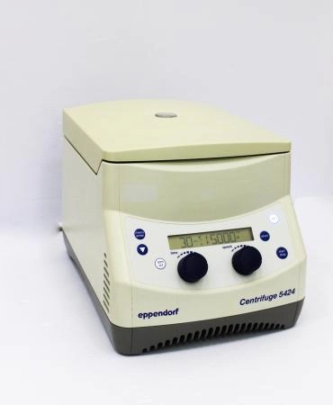 Eppendorf - Micro Centrifuge with FA-45-24-11 - Rotor Centrifuge 5424