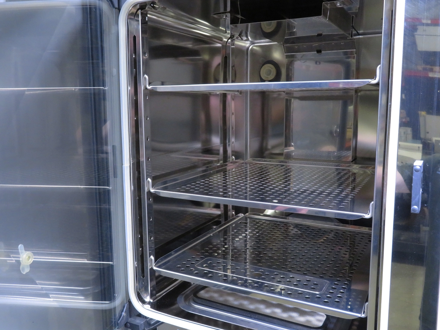 Thermo Scientific Steri Cycle i160 CO2 Incubator Dual Stack