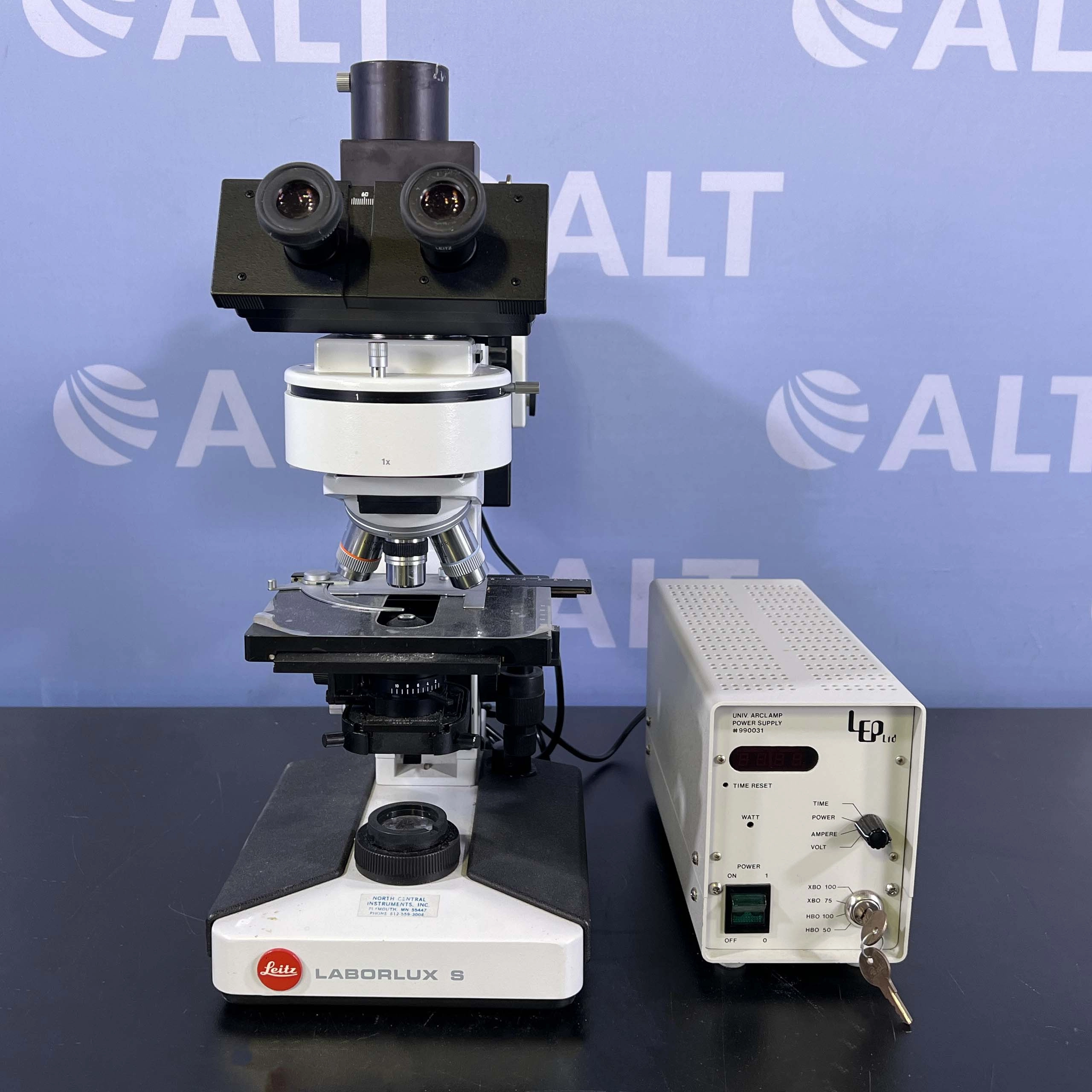 Leitz Laborlux S Microscope with LEP Universal Arclamp Power Supply