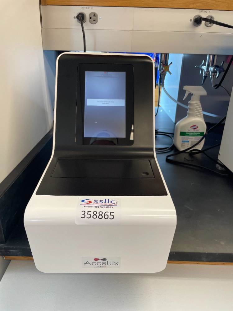 LeukoDx Accellix Flow Cytometer