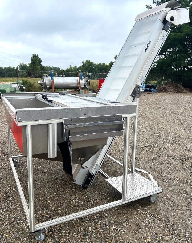 Portable Stainless Steel Inclined Belt Conveyor/Feeder 22" wide