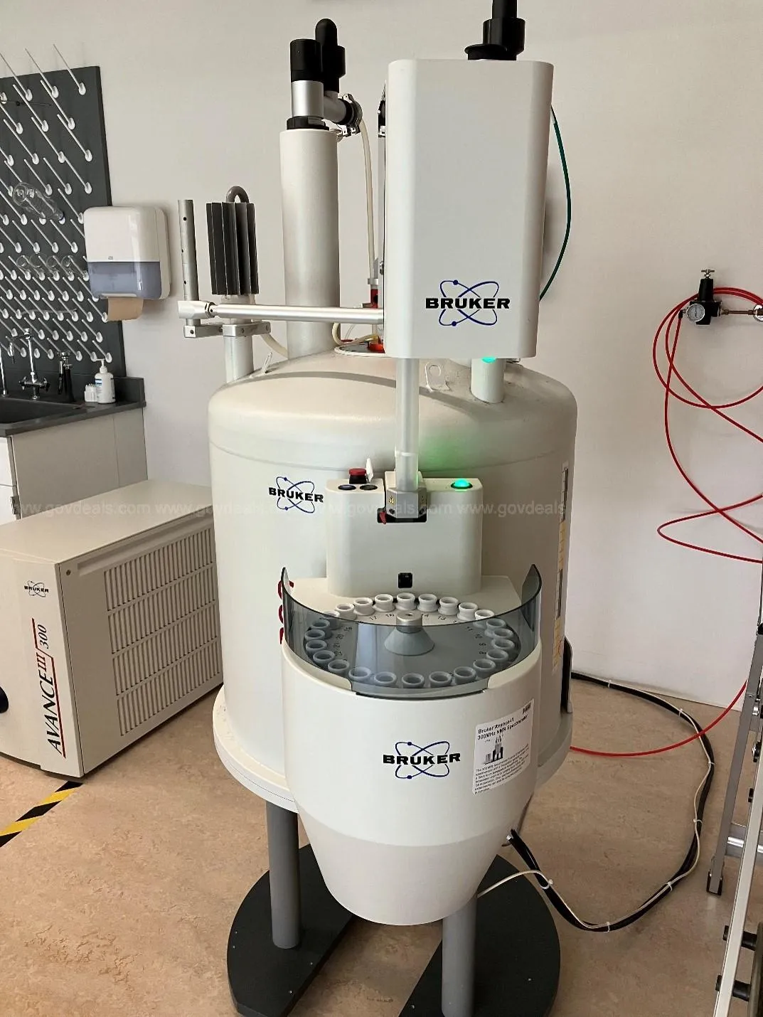 NMR Spectrometer