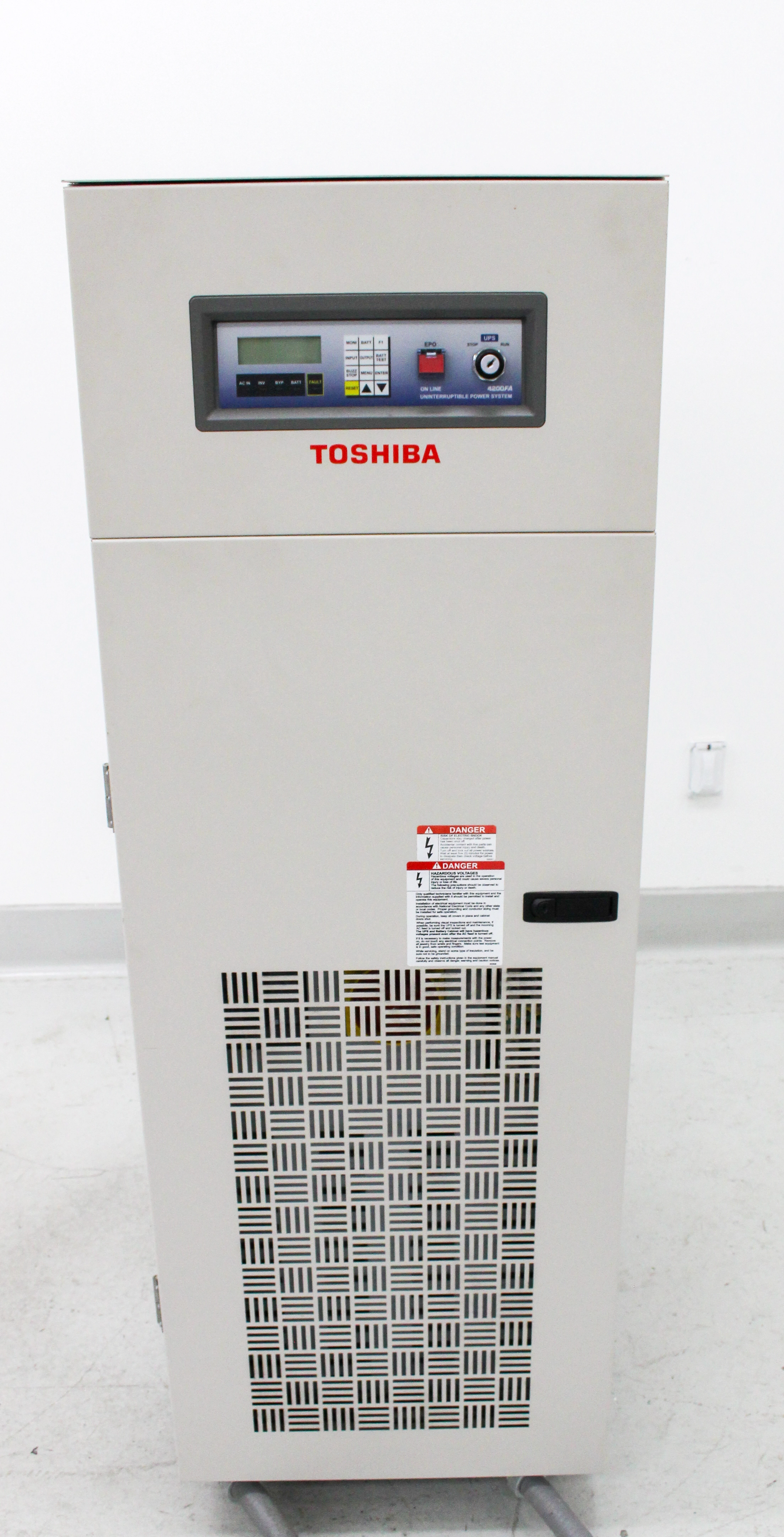 Toshiba 4200FA Uninterruptible Power System UPS C42F3F150XAMBN - 3373738