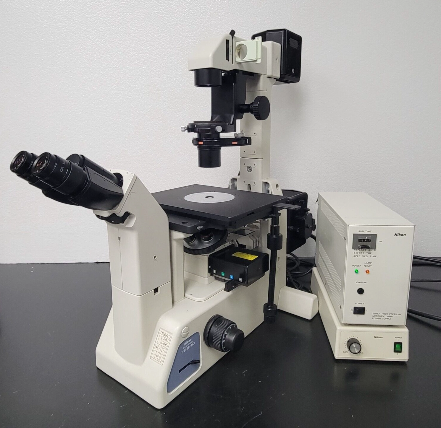 Nikon Microscope Eclipse TE200 with Phase Contrast &amp; Fluorescence