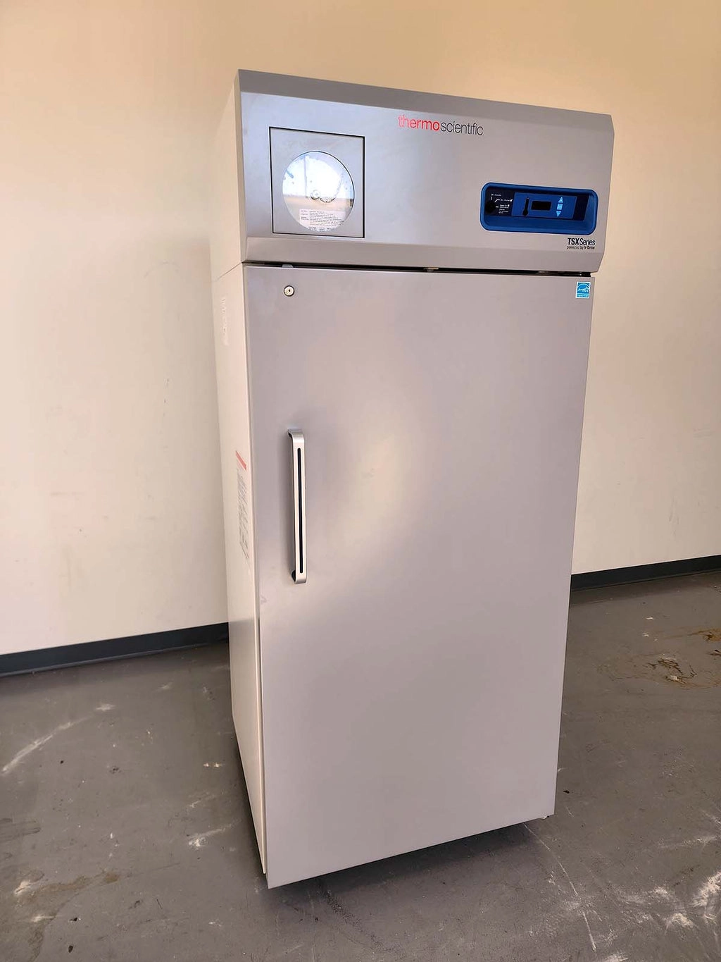 Thermo Scientific TSX3030FA -30C freezer (29 cu. ft) with chart recorder 120V (pre-owned)