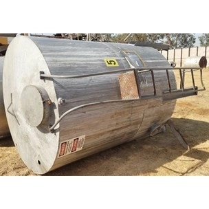 Used 2000 Gal Stainless Steel Tank For Sale