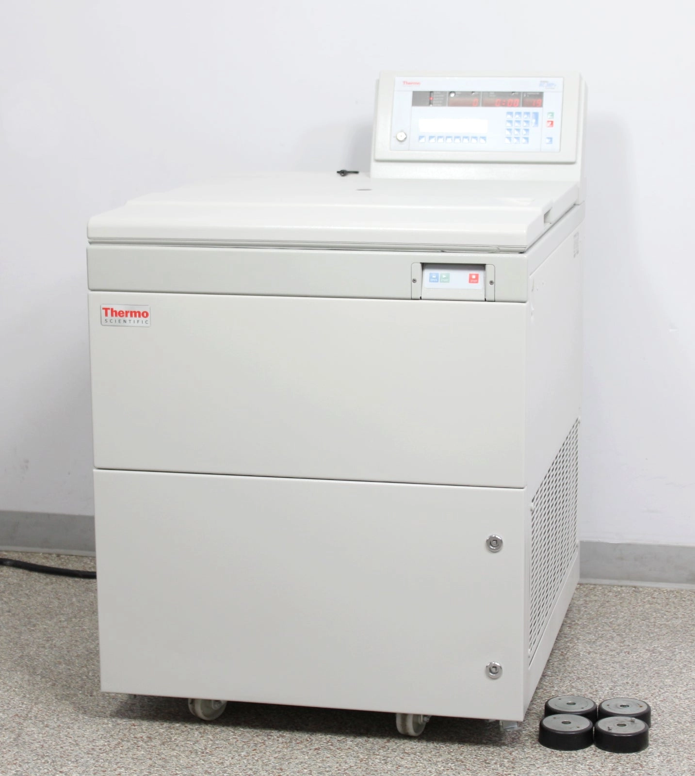 Thermo Scientific Sorvall RC 3BP+ Low-speed Floor Centrifuge w/ H6000 Rotor