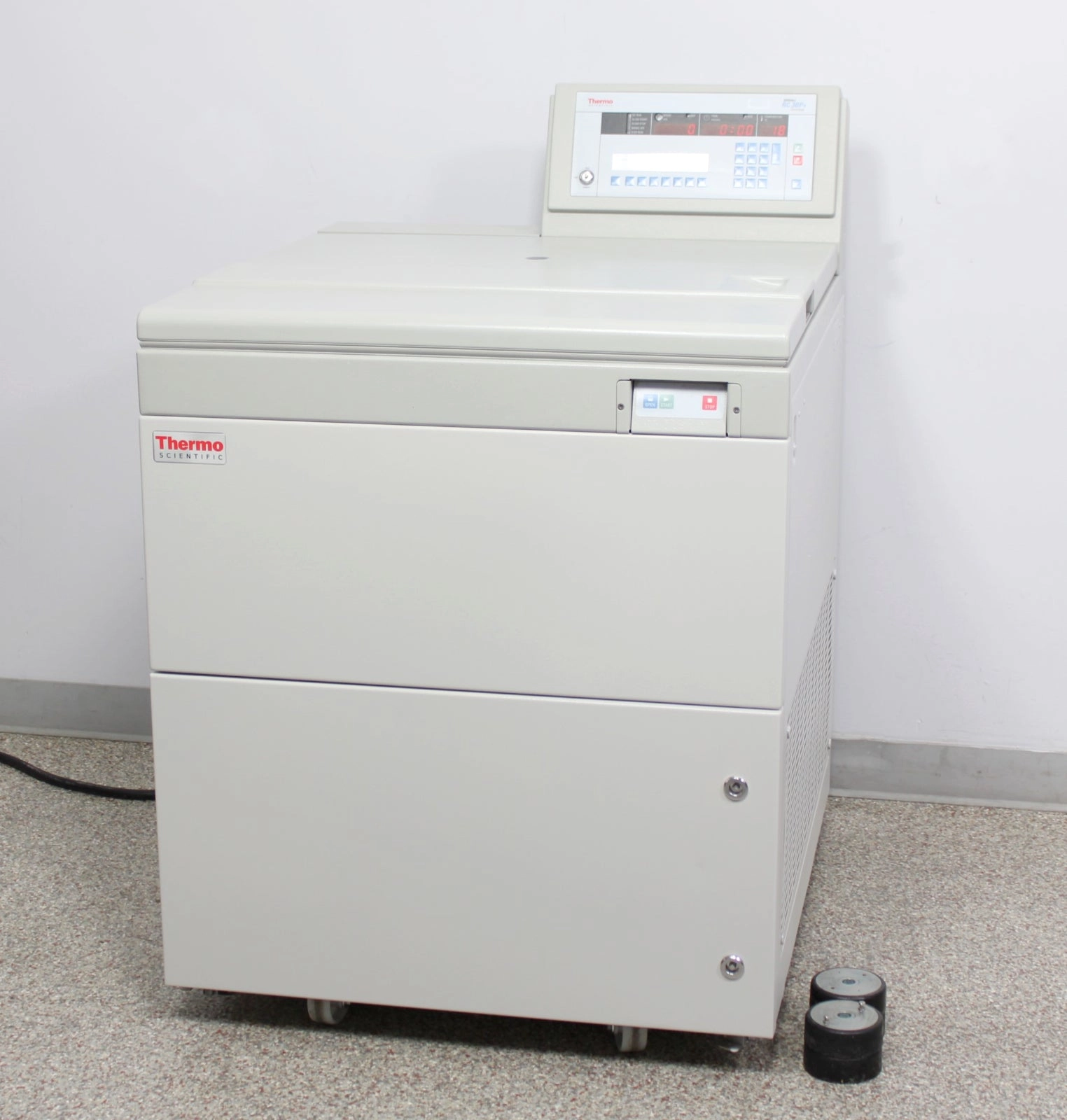 Thermo Scientific Sorvall RC 3BP+ Low-speed Floor Centrifuge with H6000 Rotor