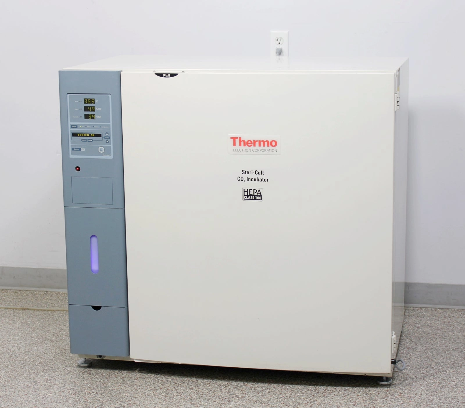 Thermo Scientific 3310 Steri-Cult Stainless Steel CO2 Incubator with 5 Shelves