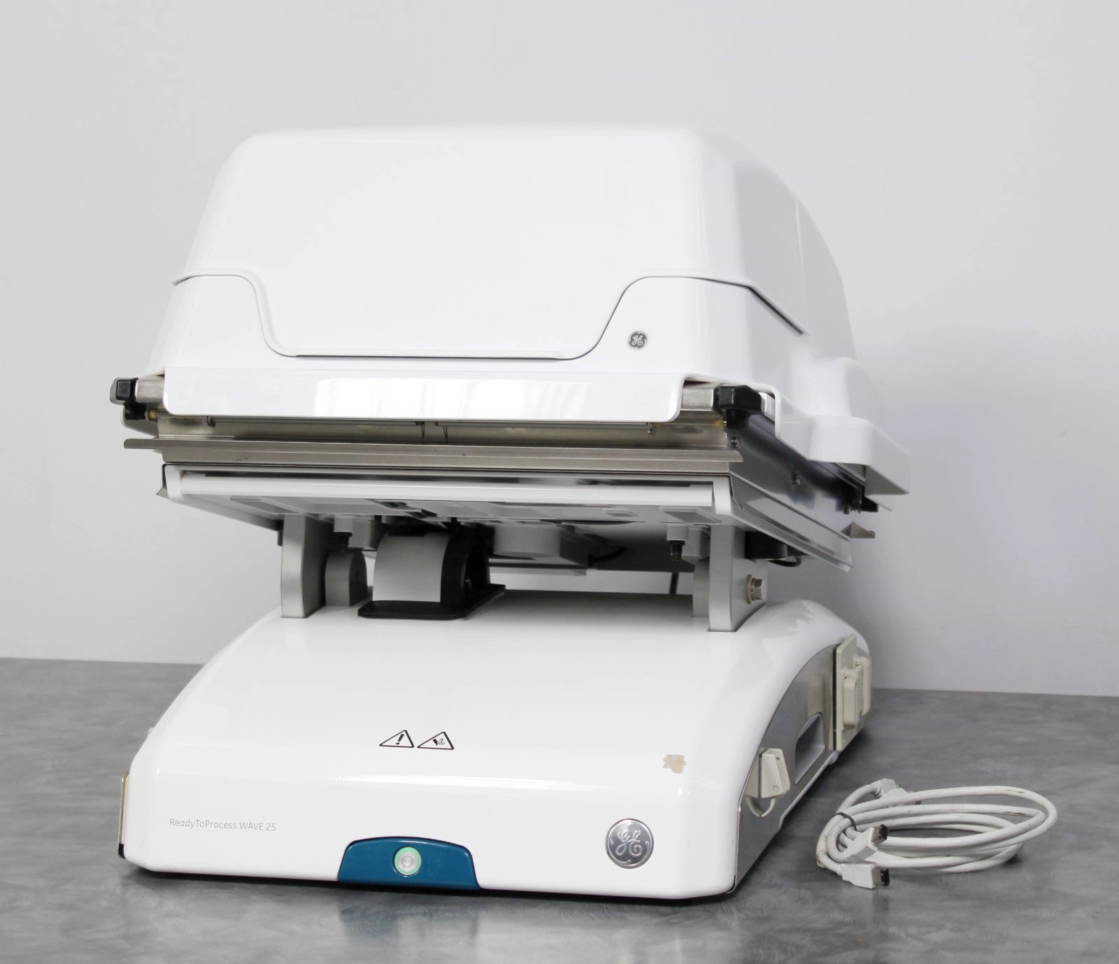 GE Healthcare ReadyToProcess Wave 25 Rocker Bioreactor with Tray 10 ...