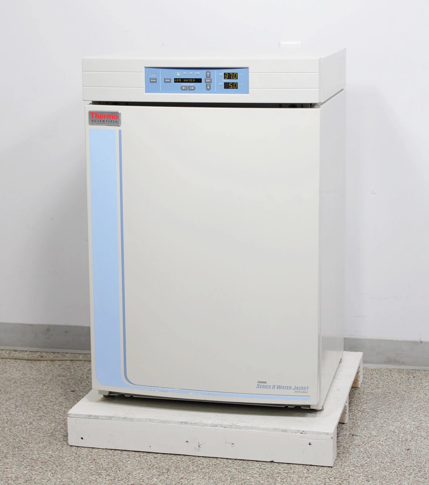 Thermo Forma 3110 Series II Water Jacket CO2 Incubator Forma 3140 w/ 4 Shelves