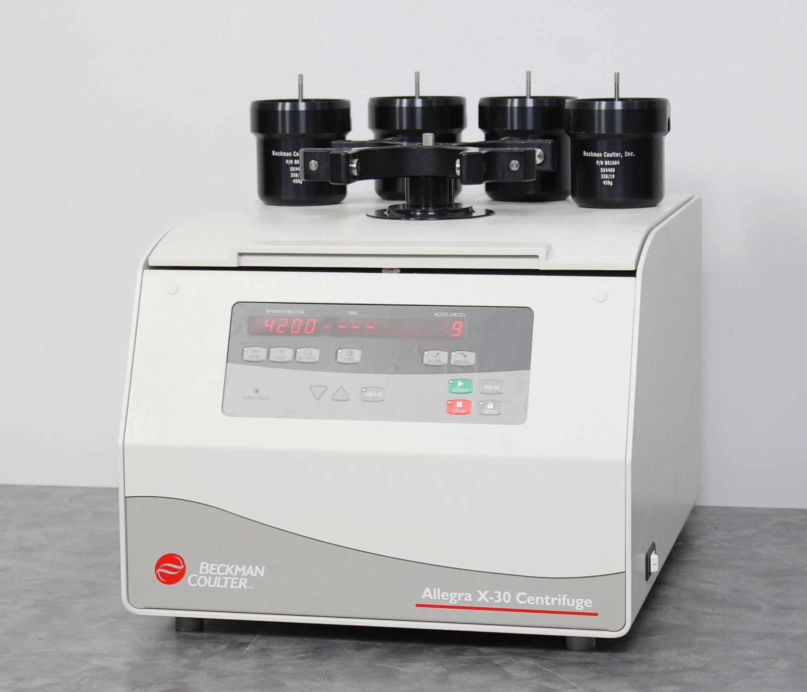 Beckman Coulter Allegra X-30 Benchtop Centrifuge B06314 w/ SX4400 Swing Rotor