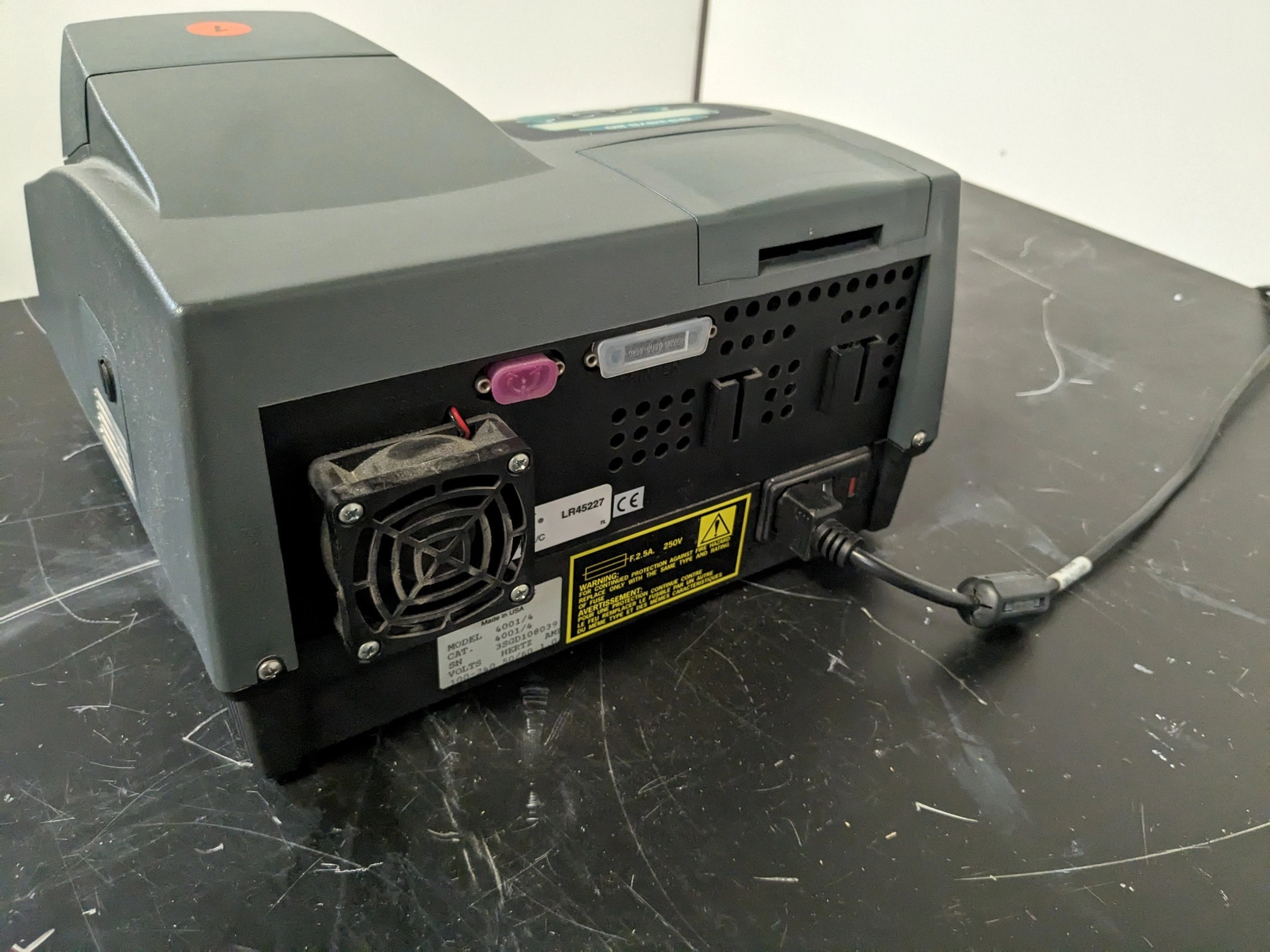 Thermo Spectronic Cat. 4001/4 Genesys 20 Visible Spectrometer | LabX.com