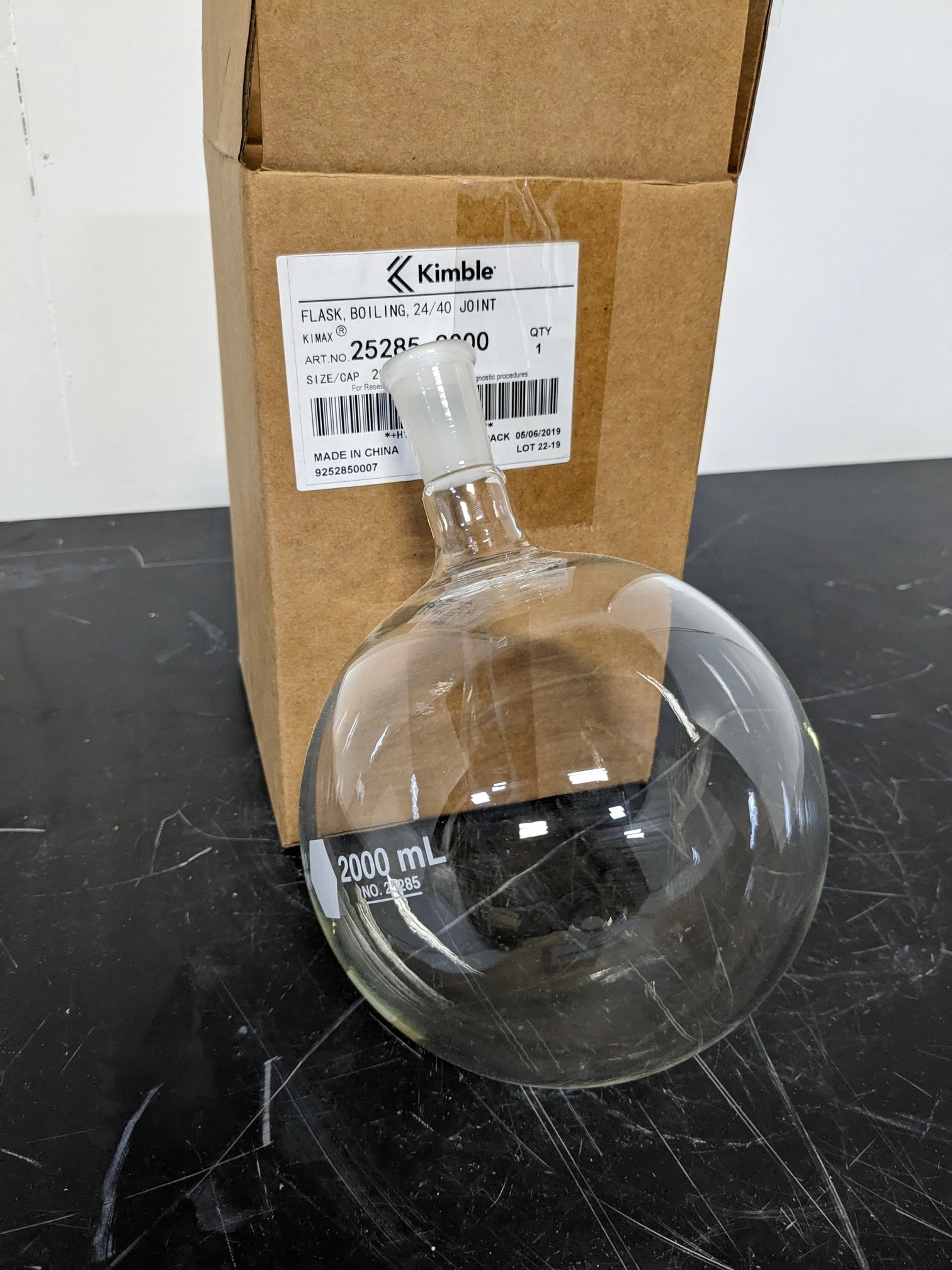 Kimax   2000mL Single-Neck Round Bottom Flask, 24/40 25285