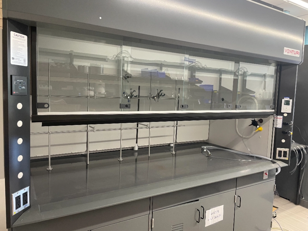 Kewaunee Scientific Venturi 8' Fume Hood