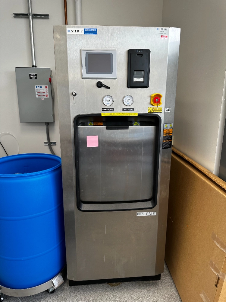 Amsco Autoclave