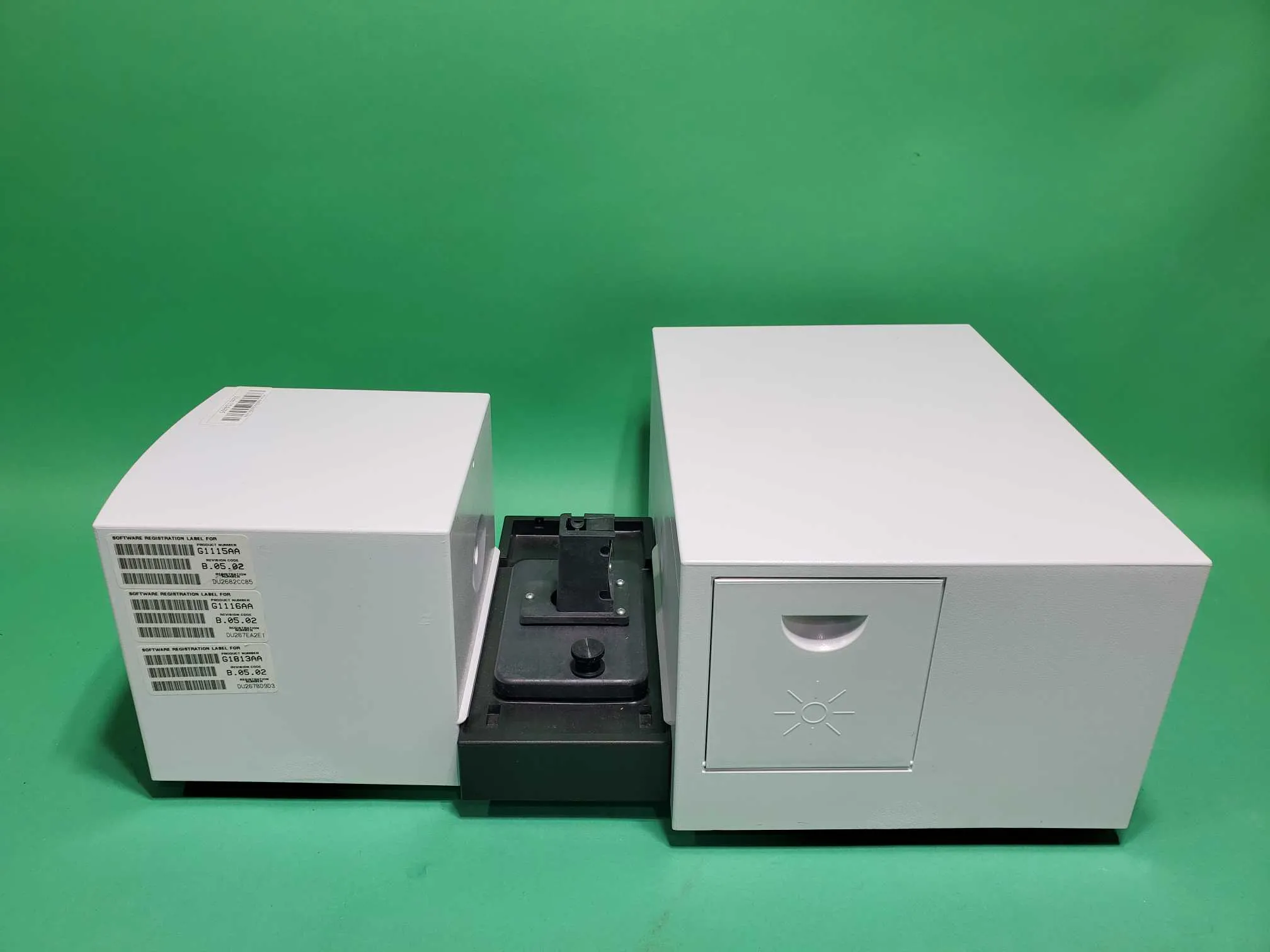 Agilent Technologies Cary 8454 UV-Vis Spectrophotometer