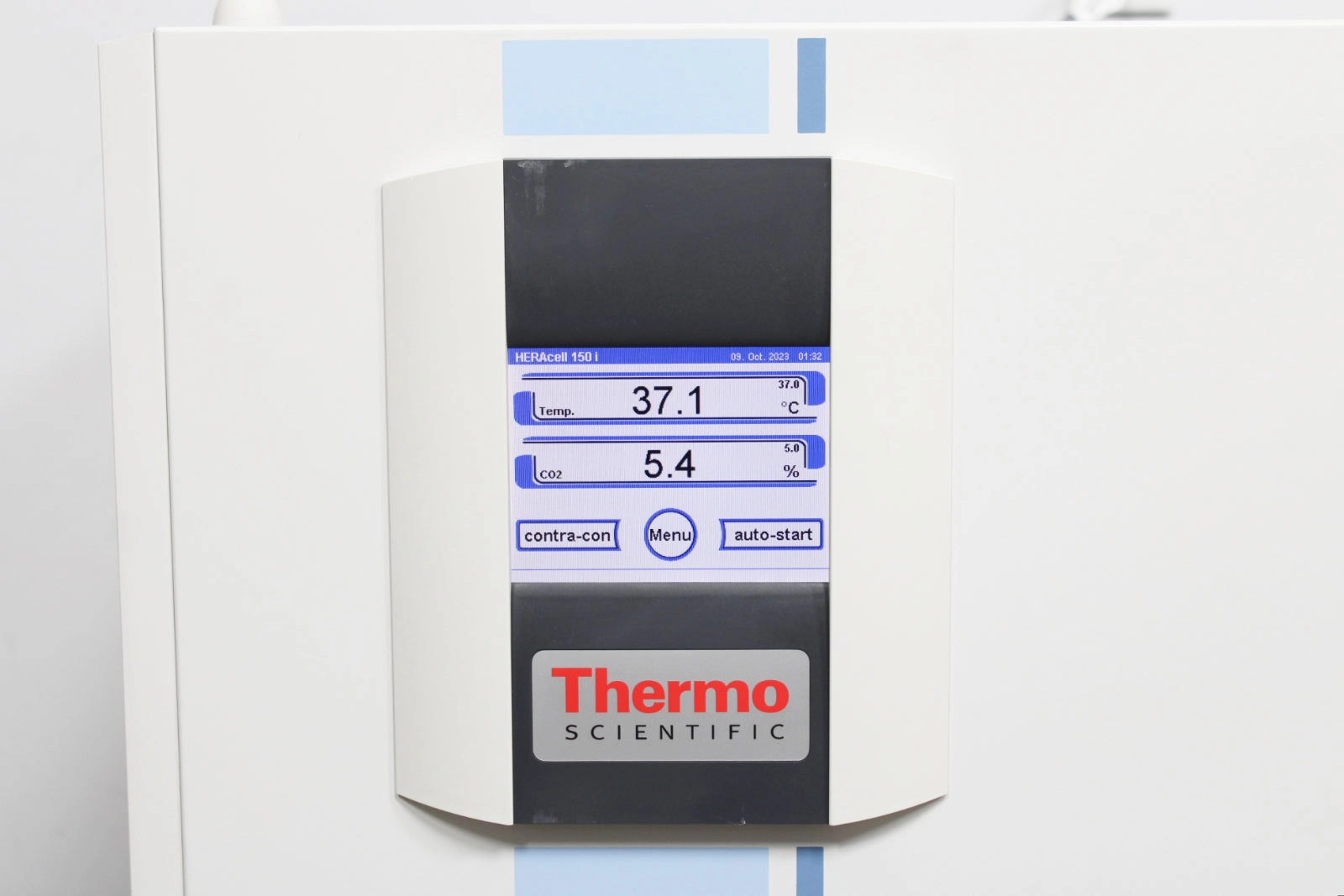 Thermo Scientific HERAcell 150i CO2 Incubator w Stainless Shelves