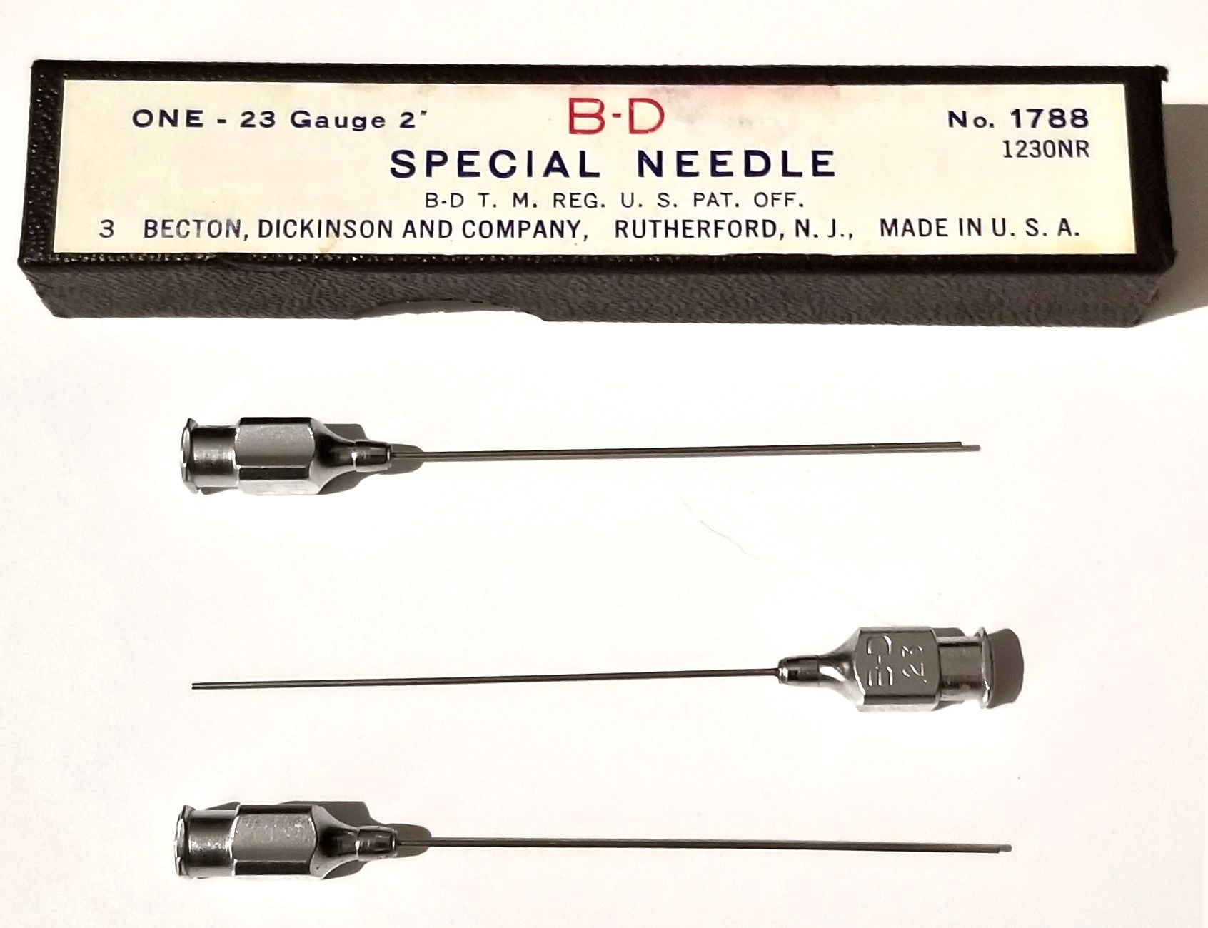 B-D 1788 Injection Needles with Luer Lock - 23 Gauge (Pack of 3)